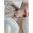 thumbnail image 2 of 1pc Mujer Aleación de oro Reloj pulsera asimétrico Moda Números arábigos Esfera Movimiento de cuarzo Correa ajustable Para Decoración diaria El mejor regalo de San Valentín, 2 of 4