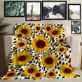 thumbnail image 4 of Sunflower Patterned Soft Fleece Throw Blanket - Perfect for All Seasons, 4 of 6