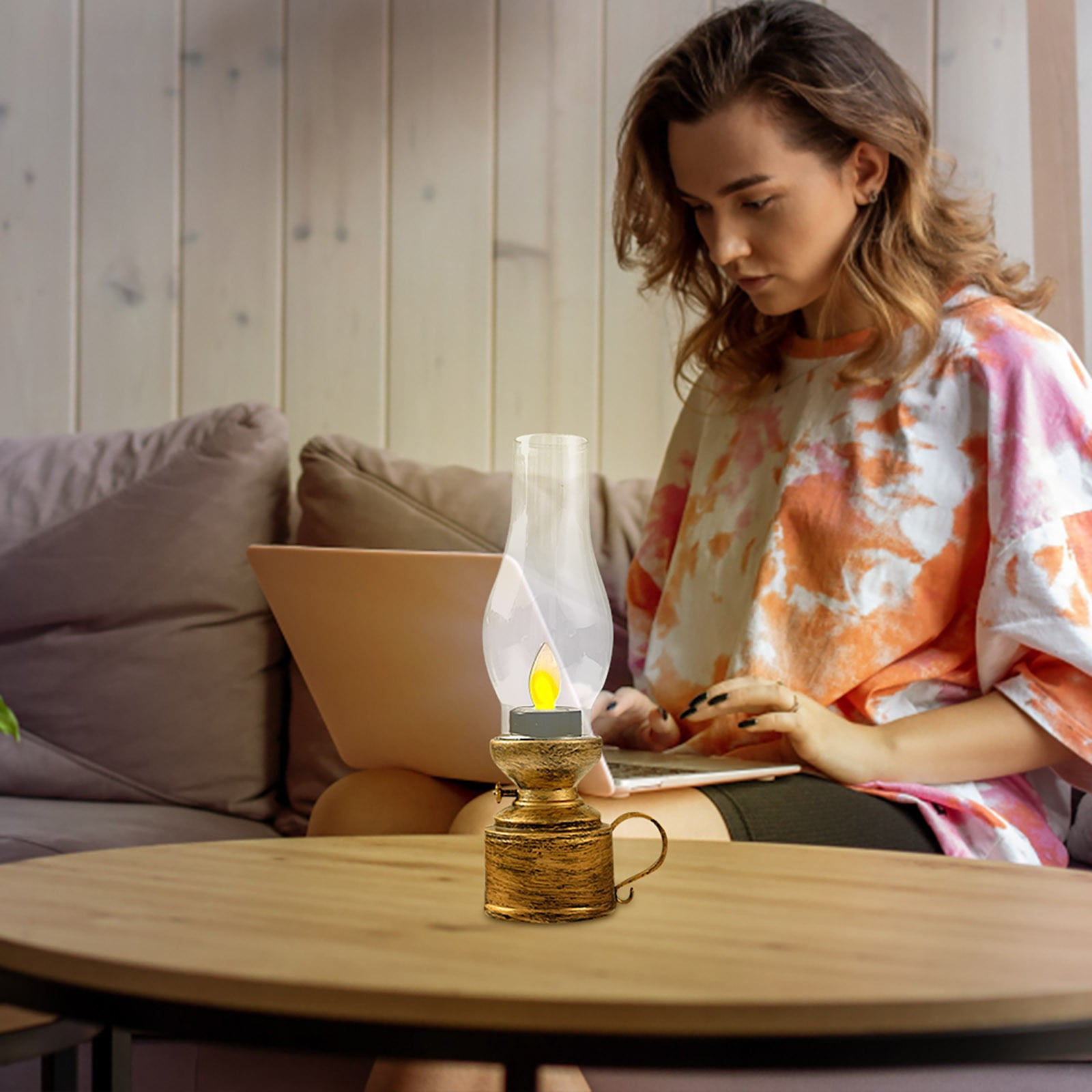 Vintage Flameless Kerosene Lamp LED Battery Operated Table Lamp, Retro Oil Lantern for Bedroom, Living Room & Emergency Lighting | Indoor Decorative Ambient Light,Halloween Christmas Gift