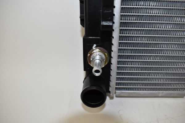 OSC 13382 Radiator