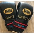 thumbnail image 4 of Correas Lace N Loop para guantes de boxeo con cordones y cierre de velcro, rojo y negro, par, 4 of 9