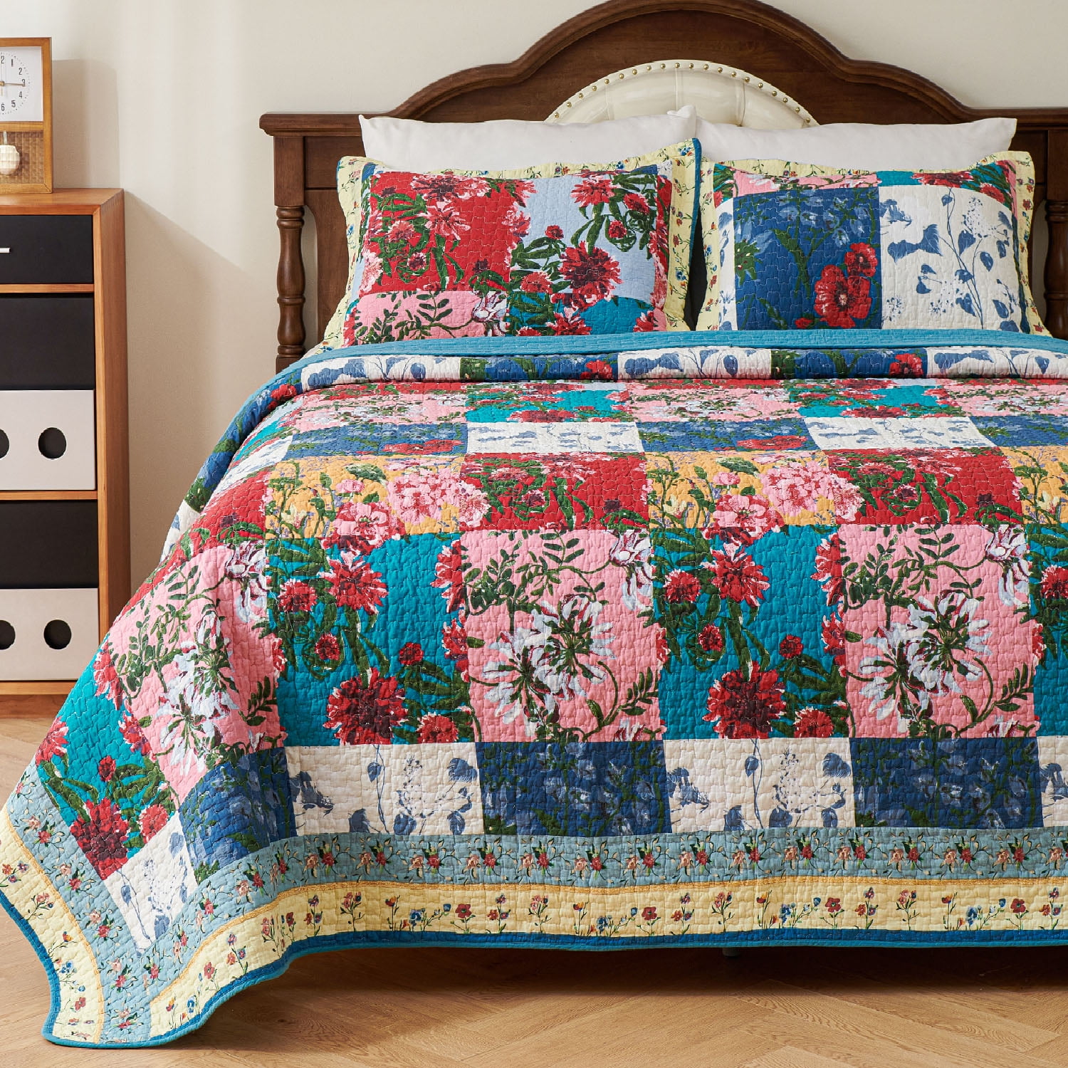 Evenhug Quilts 2-Piece Square Multi-Color Floral Patchwork Twin Quilt Set With Sham