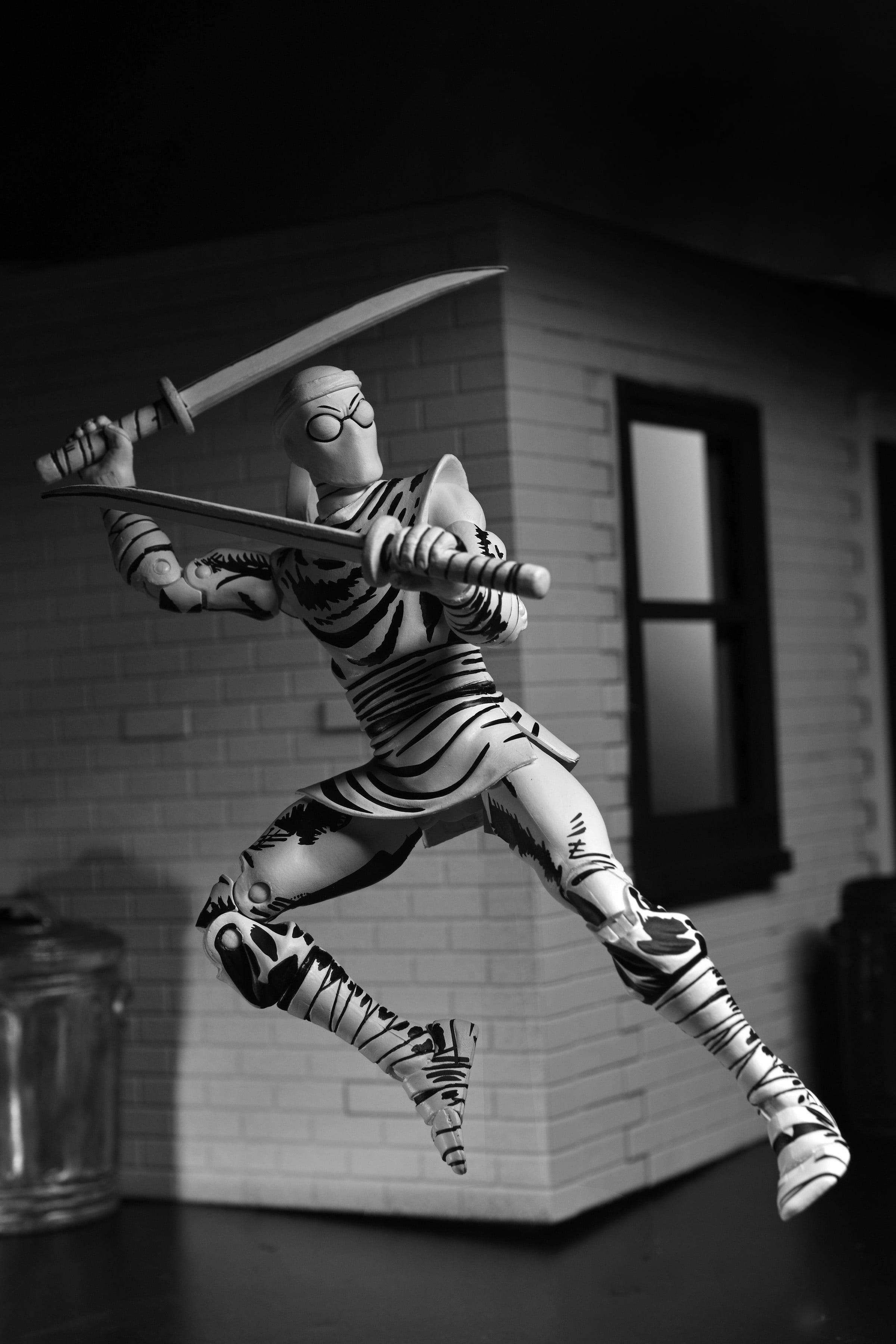 Teenage Mutant Ninja Turtles (Mirage Comics) - 7” Scale Action Figure - Black & White Foot Ninja