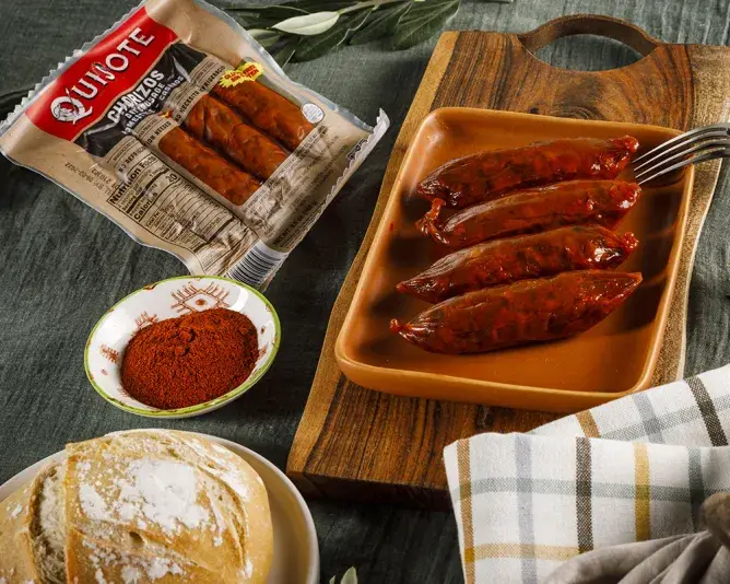 Quijote Spanish Chorizo, 5.5 oz (4 Chorizos per Pack), Pack of 2, Total 11 oz)