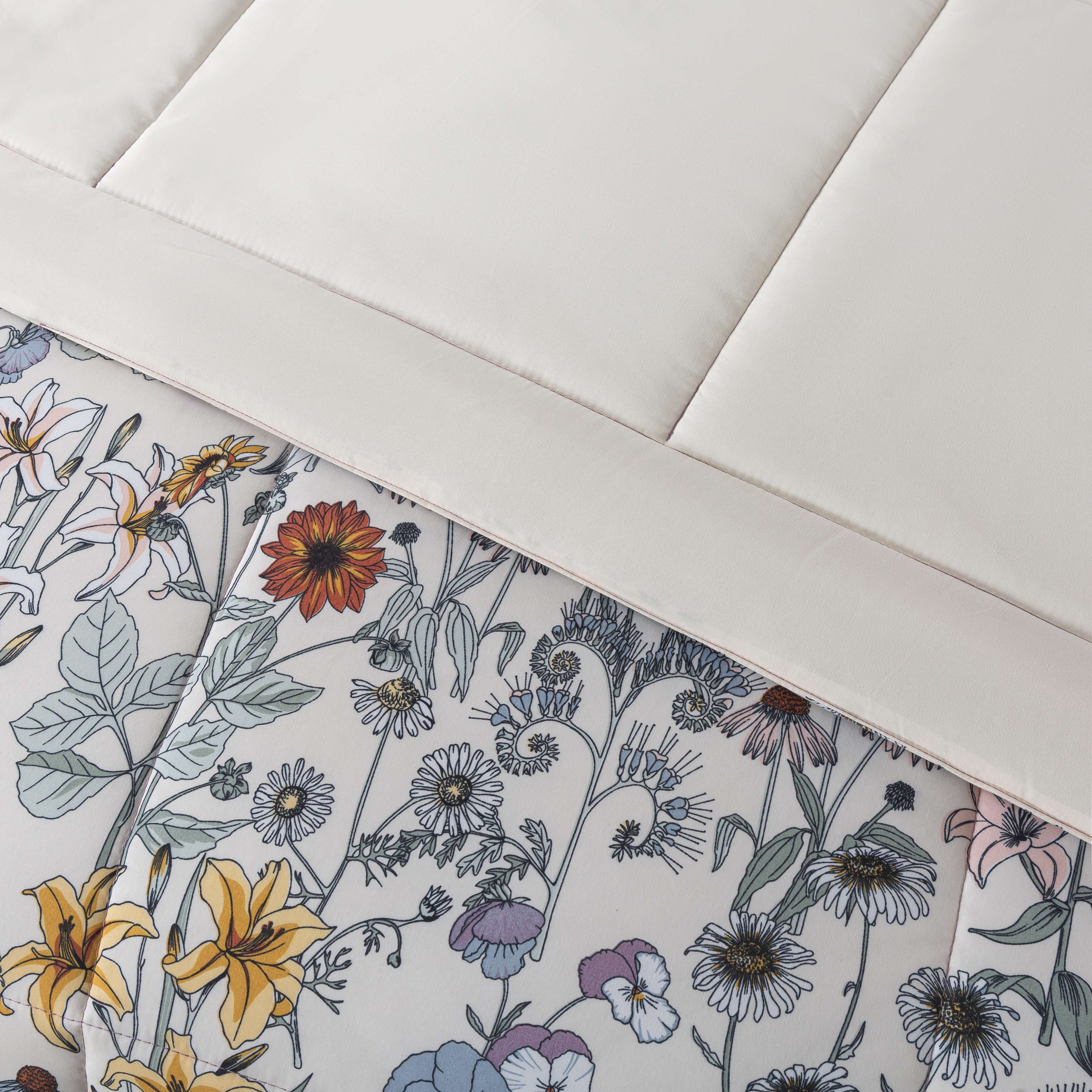 Mainstays All in One Reversible Comforter and Sheet set- 7 Piece, Full, White Multi Floral