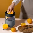 thumbnail image 5 of Exprimidor eléctrico de cítricos Oster, exprimidor eléctrico de zumo de naranja con motor plateado de 75 vatios de alto rendimiento para naranjas, limones y limas, 5 of 5