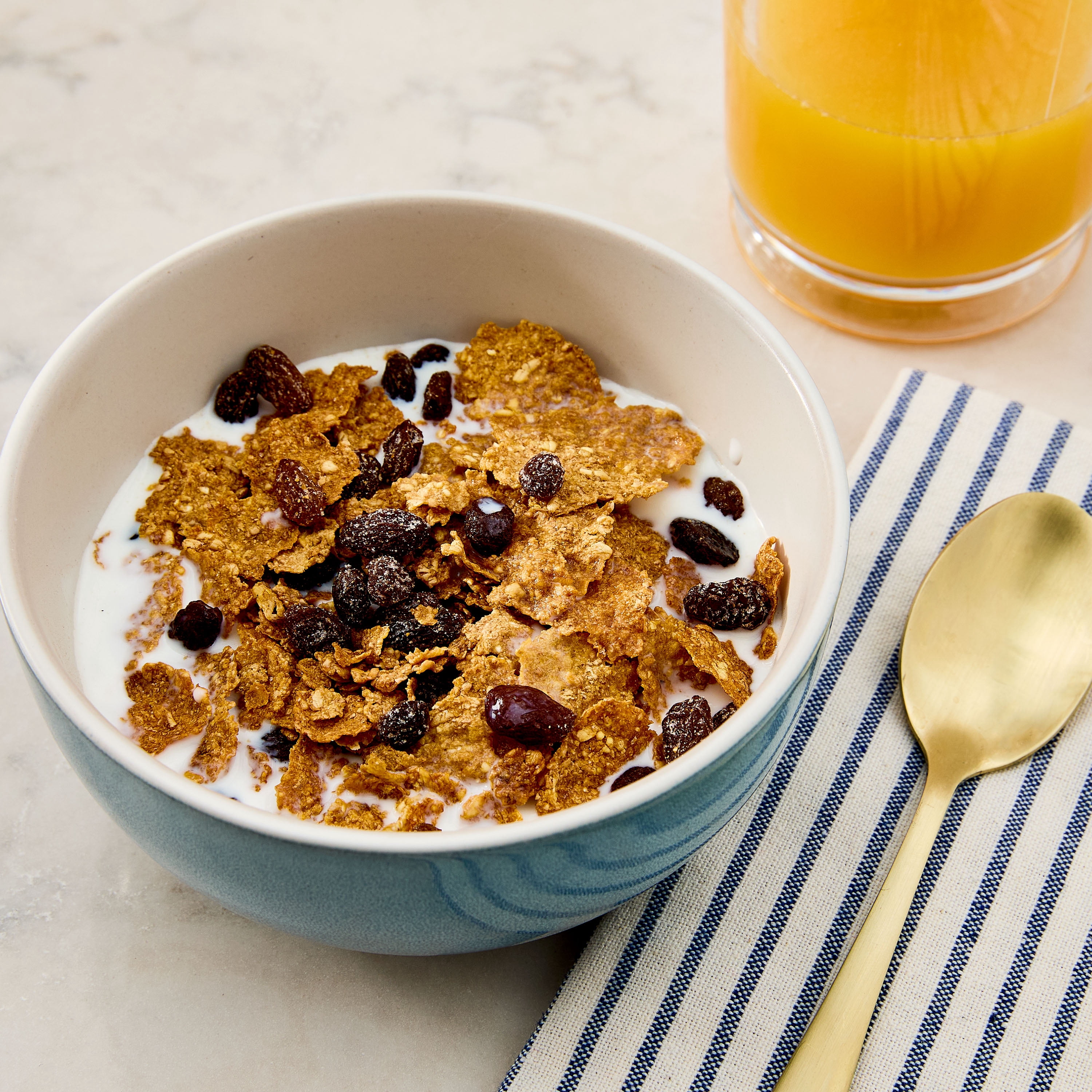 Great Value Raisin Bran Breakfast Cereal, 16.6 oz