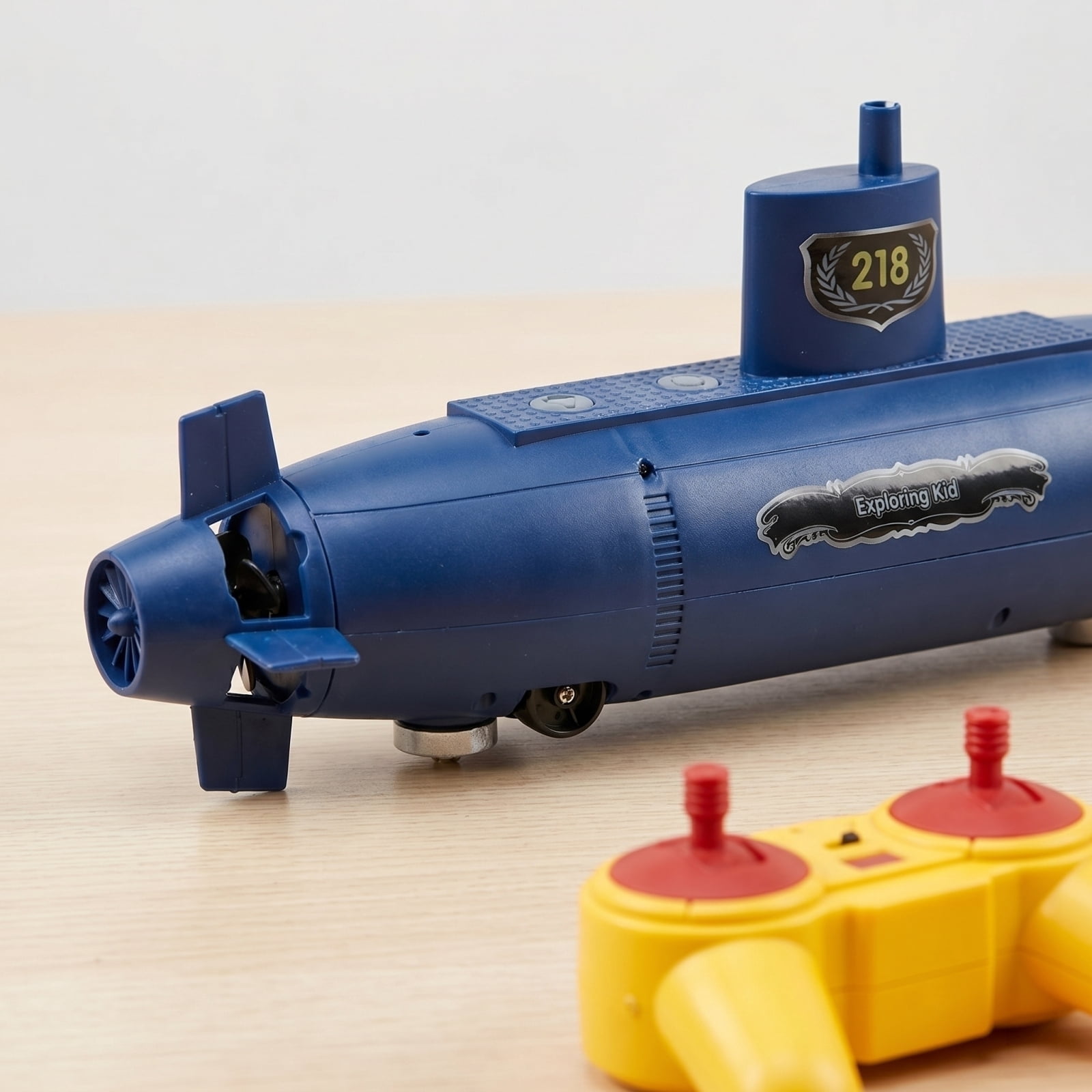 RC Submarine Boat 6CH Remote Control Waterproof Diving Vessel, USB Rechargeable Underwater Exploration with LED Lights for Pool Bathtub Freshwater Lake