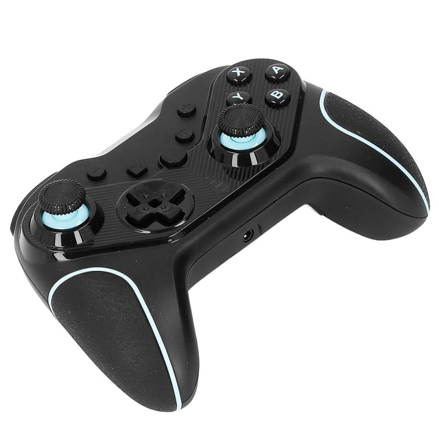 Mando inalámbrico de seis ejes con botones programables y balancín sensible para consola de juegos, color verde y negro.