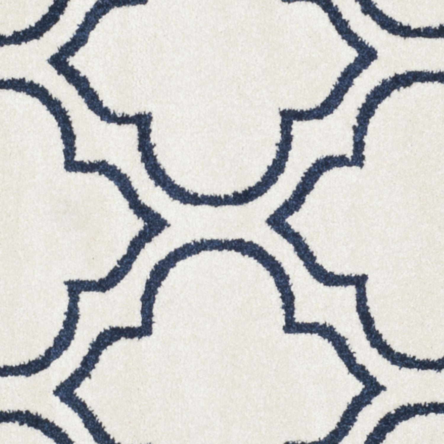 Safavieh Amherst Wilson Geometric Area Rug