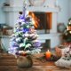 thumbnail image 5 of Mini árbol de Navidad: apariencia realista, ramas duraderas, perfecto para decoración de escritorio, suministros festivos, linternas de 60 cm, 5 of 5