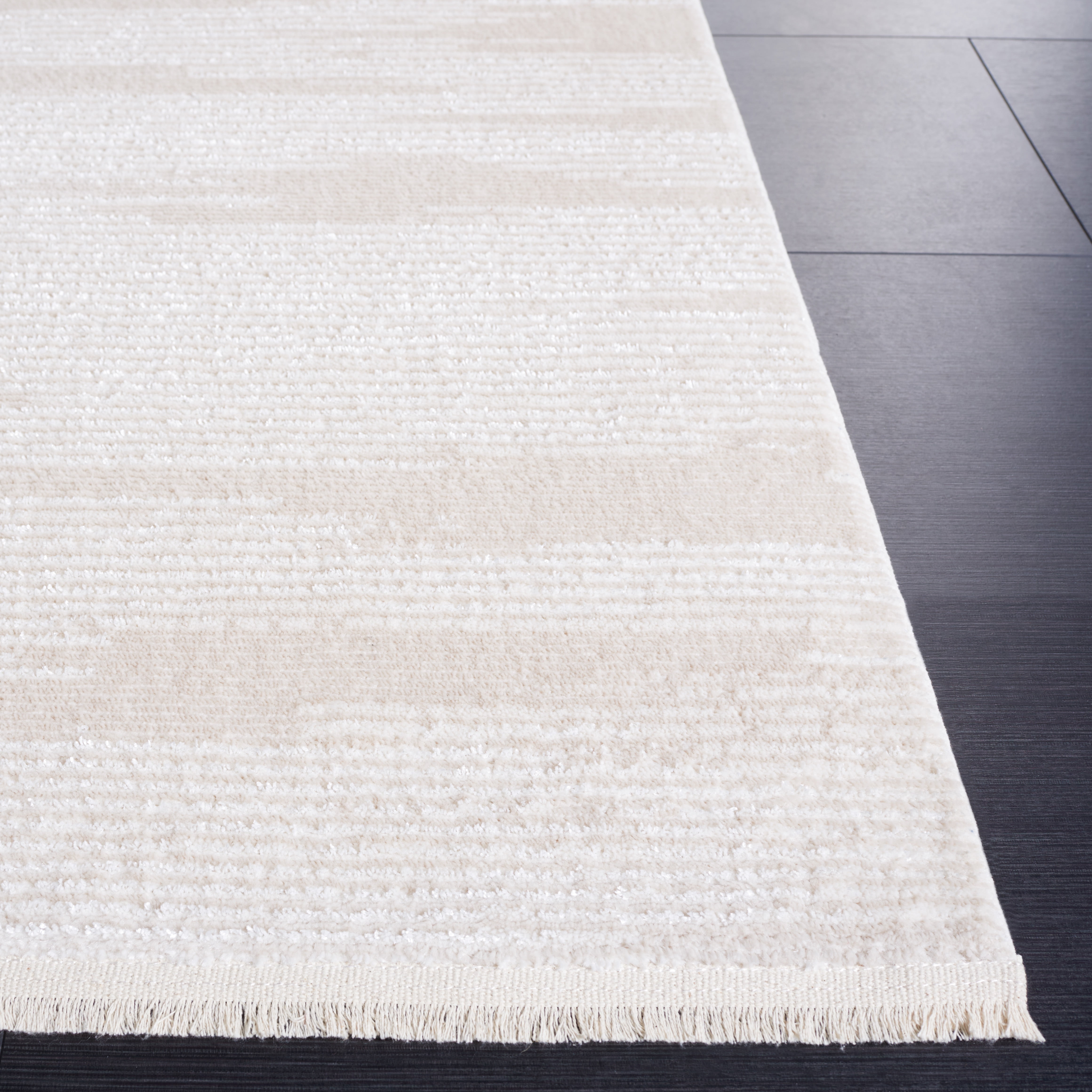 SAFAVIEH Whisper Zephyr Solid Area Rug, Ivory/Beige, 4' x 6'