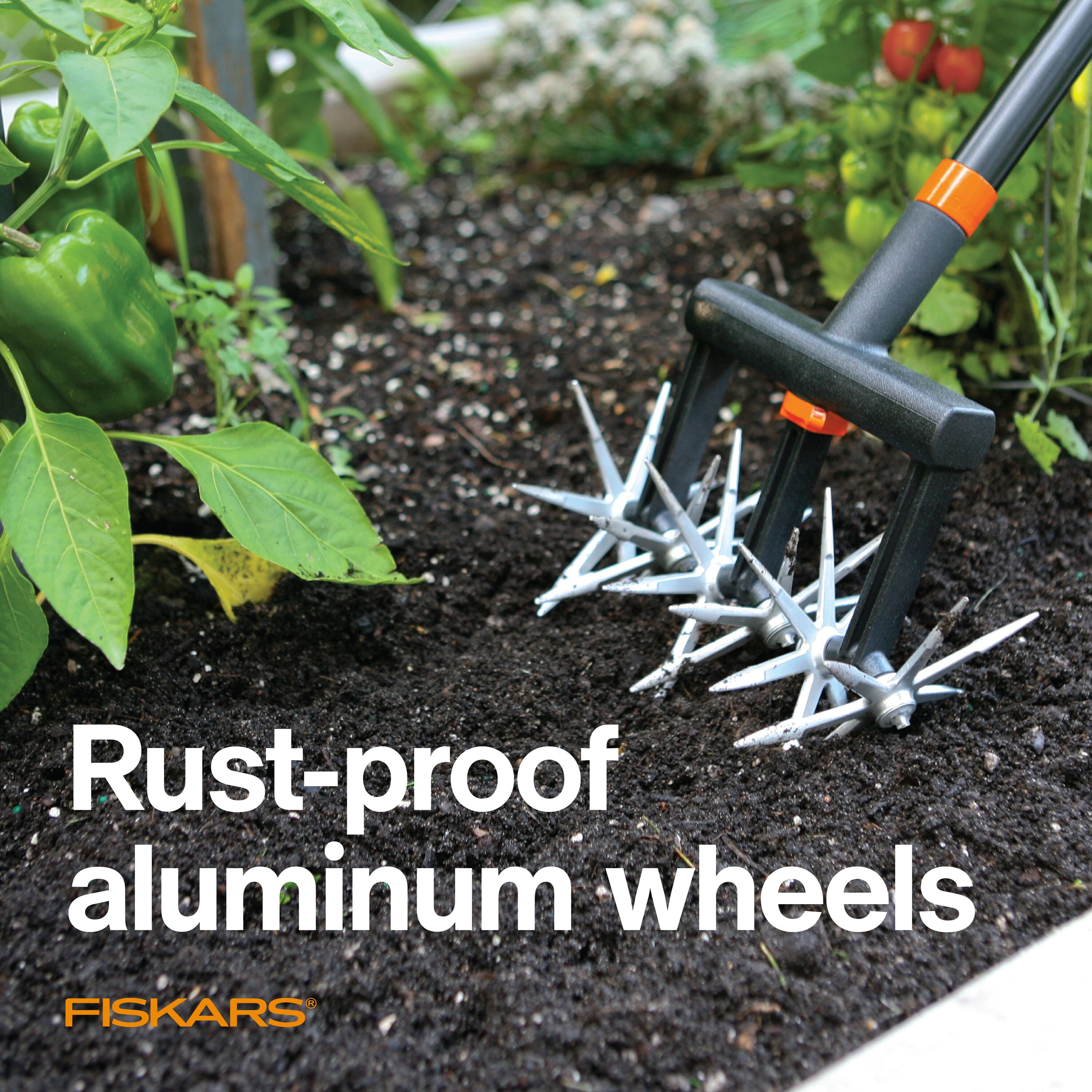 Fiskars Steel Rotary Cultivator Garden Tool with Extendable Handle, Black and Orange, 1 Count