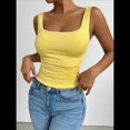 thumbnail image 4 of Camiseta Básica de Verano Sin Mangas con Cuello Cuadrado y Fruncido para Mujer. Amarillo M, 4 of 10