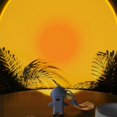 thumbnail image 3 of Llavero creativo con lámpara de atardecer de astronauta, llavero de coche de pareja de dibujos animados femeninos, colgante de mochila escolar, pequeño regalo., 3 of 6