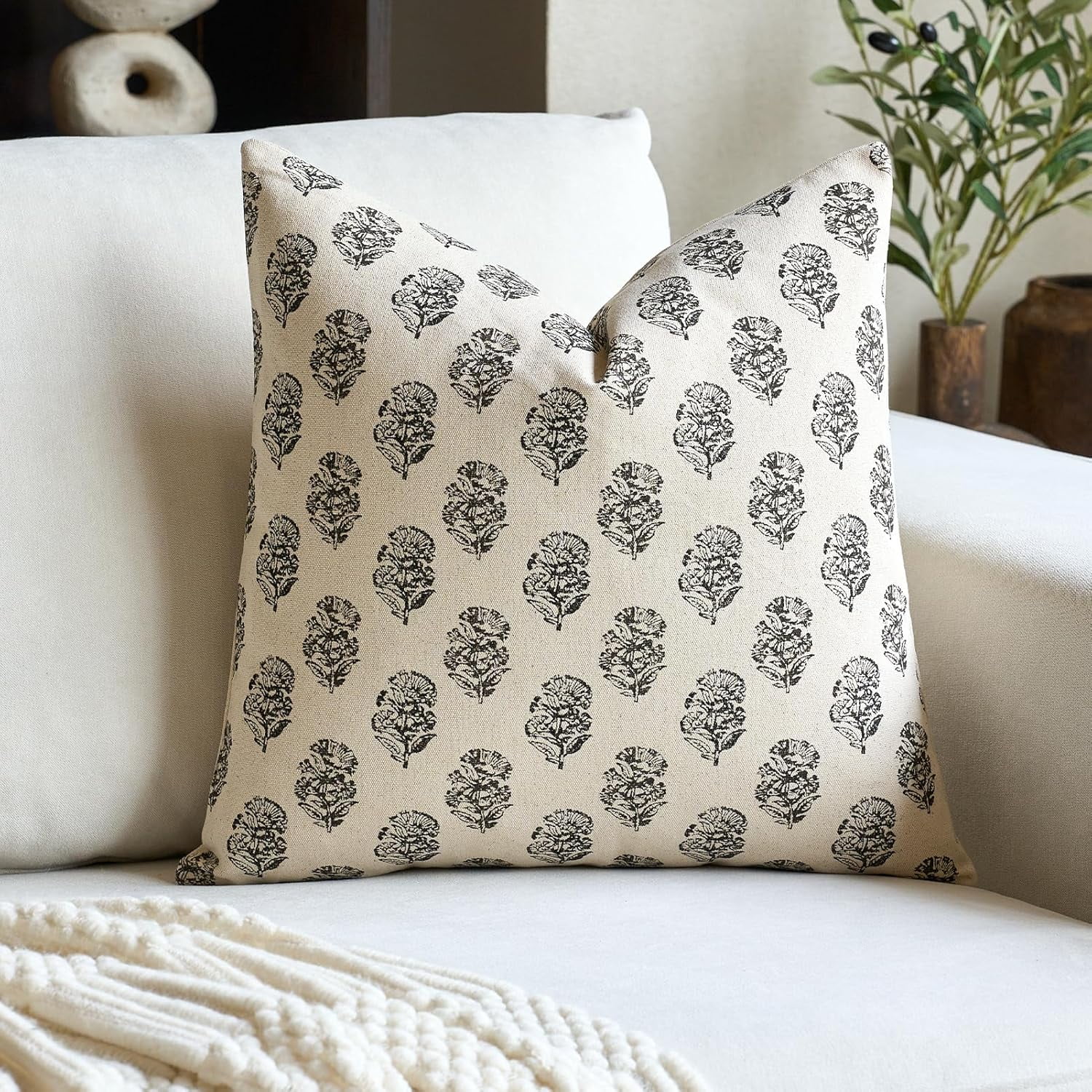 sasyxdc Floral Vintage Throw Pillow Covers 20x20 Pillow Cover