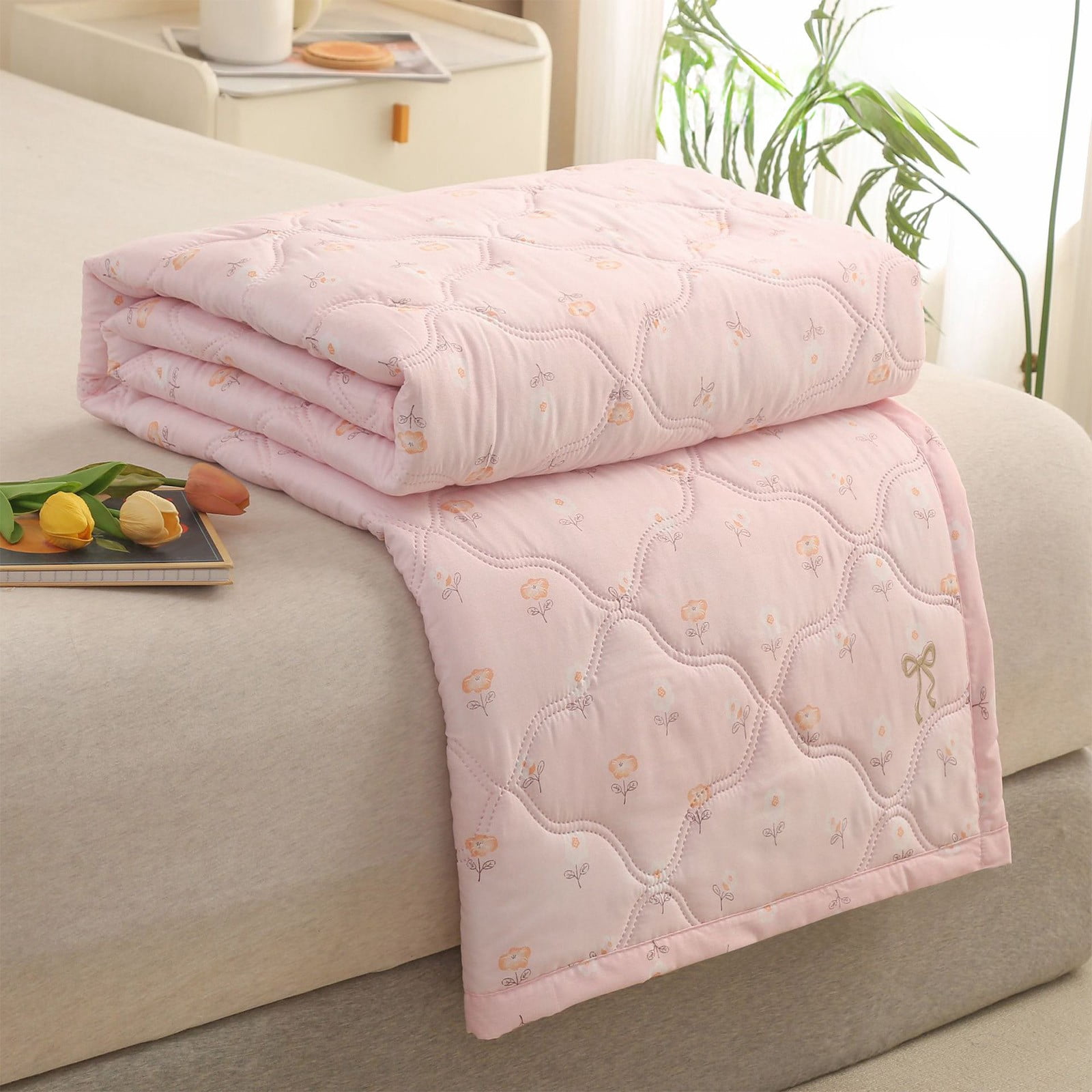 YiJuHui Floral Cool Quilt for Summer, Lightweight Breathable Air Conditioning Blanket for Bedroom, Soft Polyester Cooling Comforter for Travel & Home