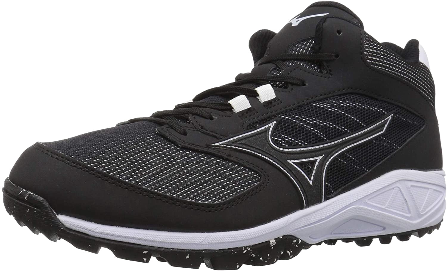 mizuno dominant turf