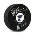 thumbnail image 1 of Pierre Turgeon Rondelle de Hockey des Blues de St Louis Signifiée avec Note HOF, 1 of 2