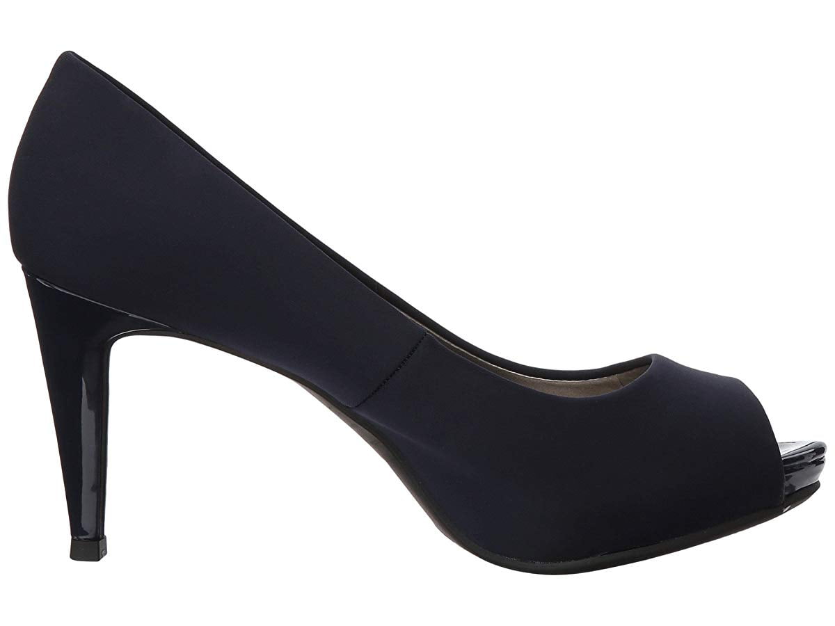 bandolino peep toe pumps