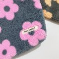 thumbnail image 3 of Bolsa cosmética de moda de felpa con cremallera, diseño floral lindo para bolso, estuche para lápices, 3 of 9