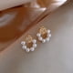 thumbnail image 2 of Pendientes de botón Sunnimix flor perla dulce chapado en oro geométrico elegante Aretes, 2 of 8