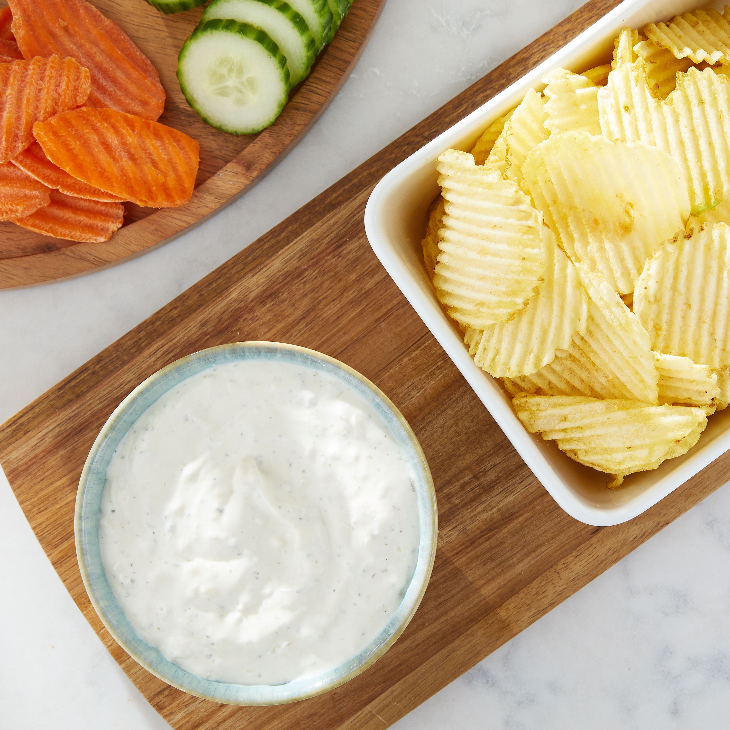 Great Value Gluten-Free French Onion Dip, 16 oz Tub, Refrigerated