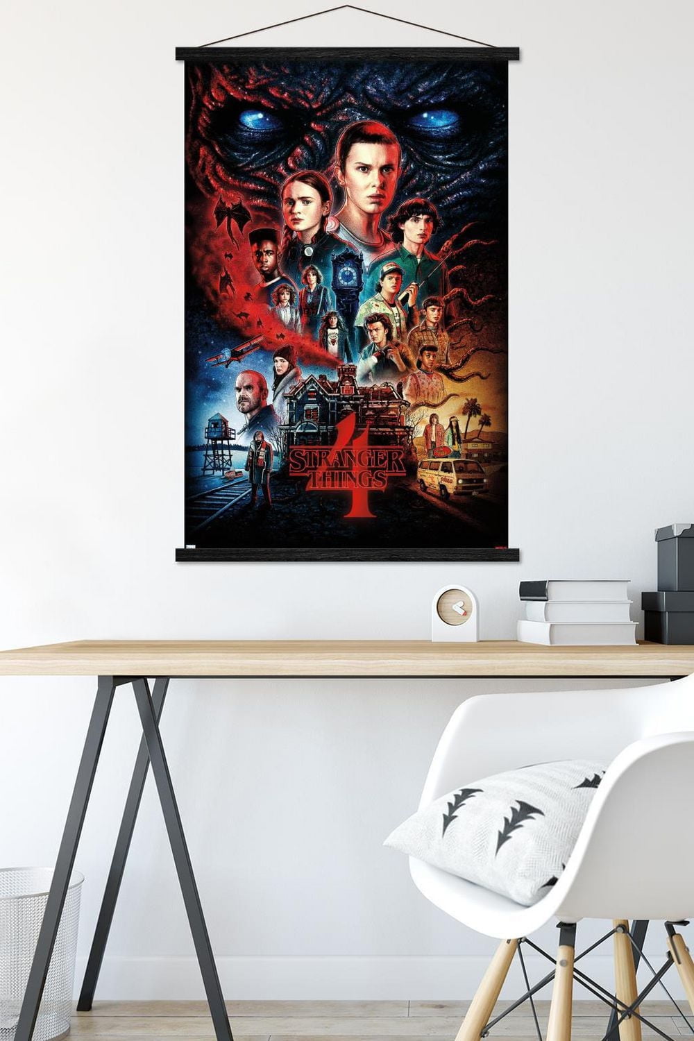 Netflix Stranger Things: Saison 4 – Une feuille 22,375" x 34" Affiche Murale avec Cadre Magnétique en Bois de Hêtre, par Trends International
