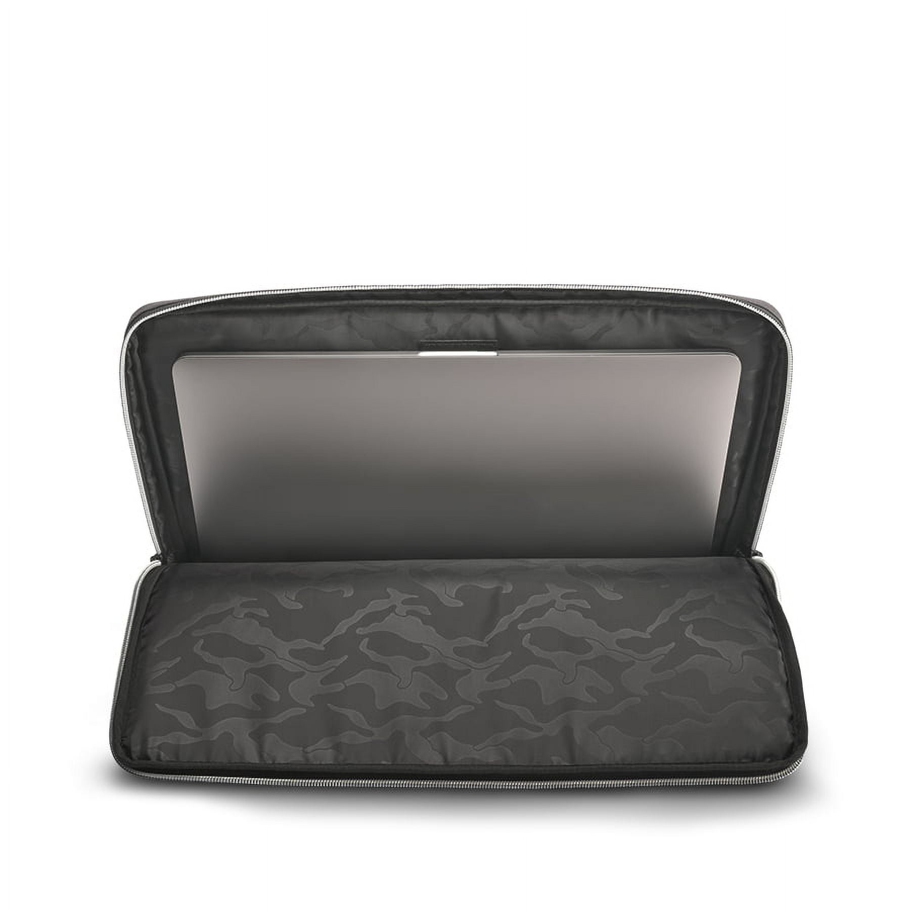 Solo New York Gamma Sleeve, 15.6 inch Laptop, Black