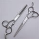 thumbnail image 2 of Tijeras de corte y de entresacar para el cabello, juego de 15 cm (6 pulgadas) de acero japonés, ergonómicas para peluquería., 2 of 5