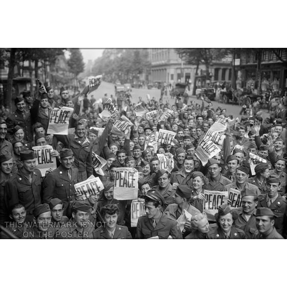 24"x36" Gallery Poster, v-J day