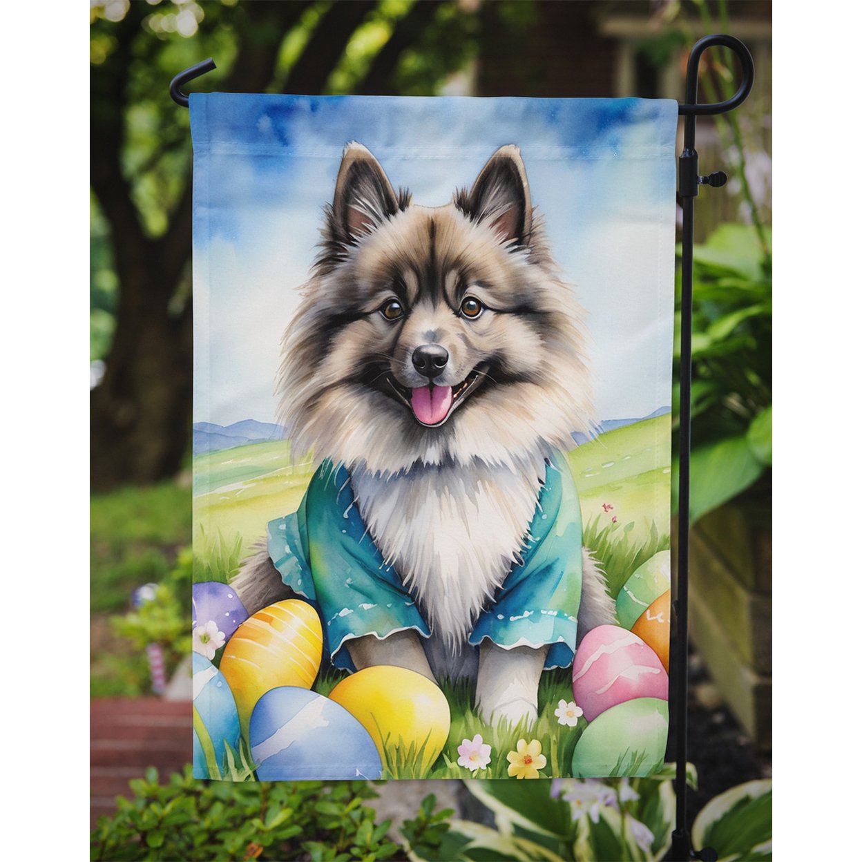 Keeshond Easter Egg Hunt Garden Flag 11.25 in x 15.5 in