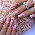 thumbnail image 1 of Uñas postizas de cobertura completa, Uñas postizas acrílicas, purpurina, mariposa, diamantes de imitación, color rosa degradado, 24 unidades, 1 of 4