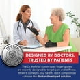 thumbnail image 2 of Guantes de compresión Dr. Arthritis Open-Finger grises para mujeres y hombres, 2 of 7