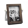 thumbnail image 1 of Cadre Photo de Table en Bois Pliable 5x7, 1 of 4