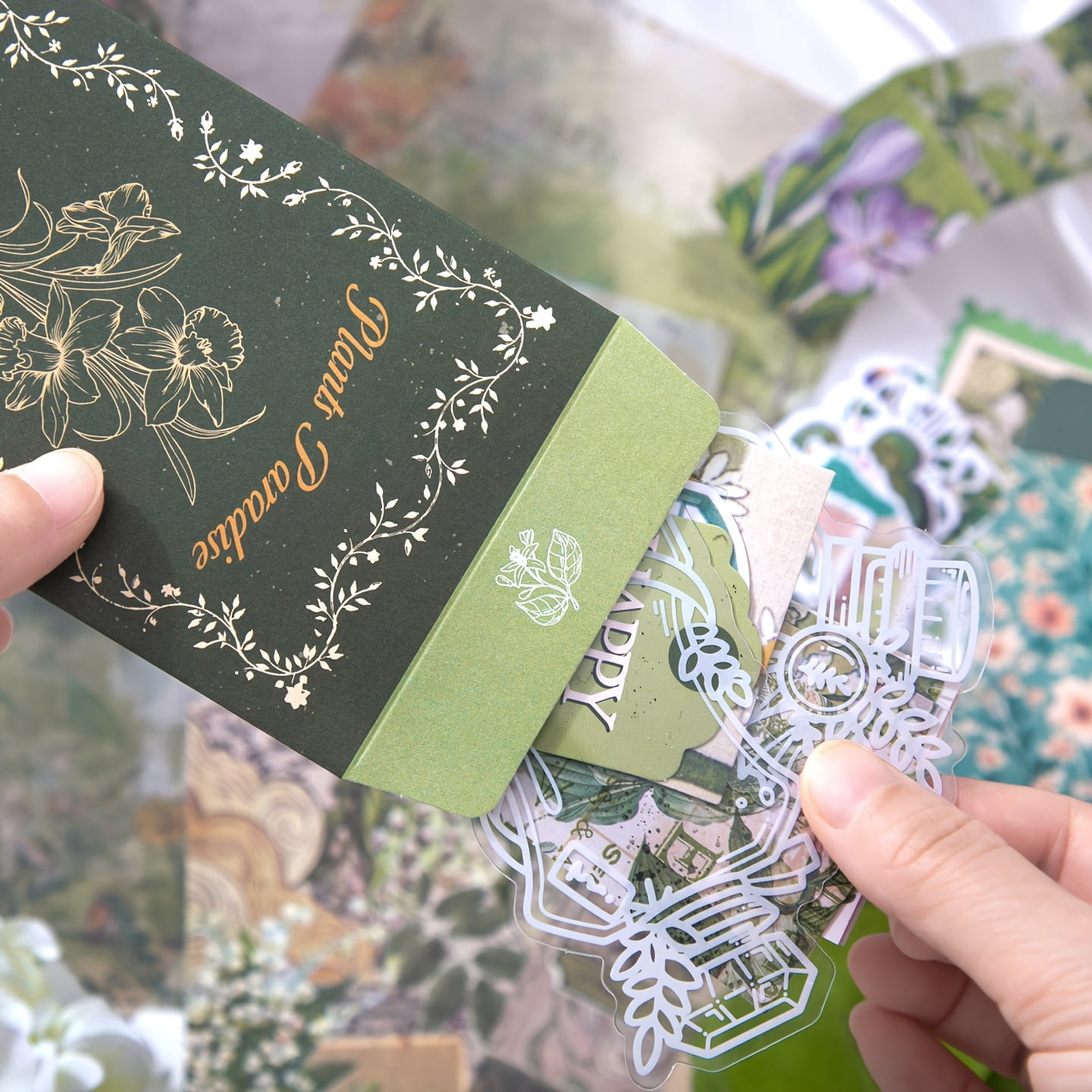 Vintage Botanical Scrapbook Kit 154PCS, Green Aesthetic Journaling Supplies Set with Stickers Decorative Paper Washi Tape for Junk Journal Collage Planner DIY Craft Gift
