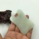 thumbnail image 1 of Herramienta de masaje para raspar jade, herramienta facial Tablero de mensajes de piedra de jade natural para cuerpo, cuello y cara, 1 of 5