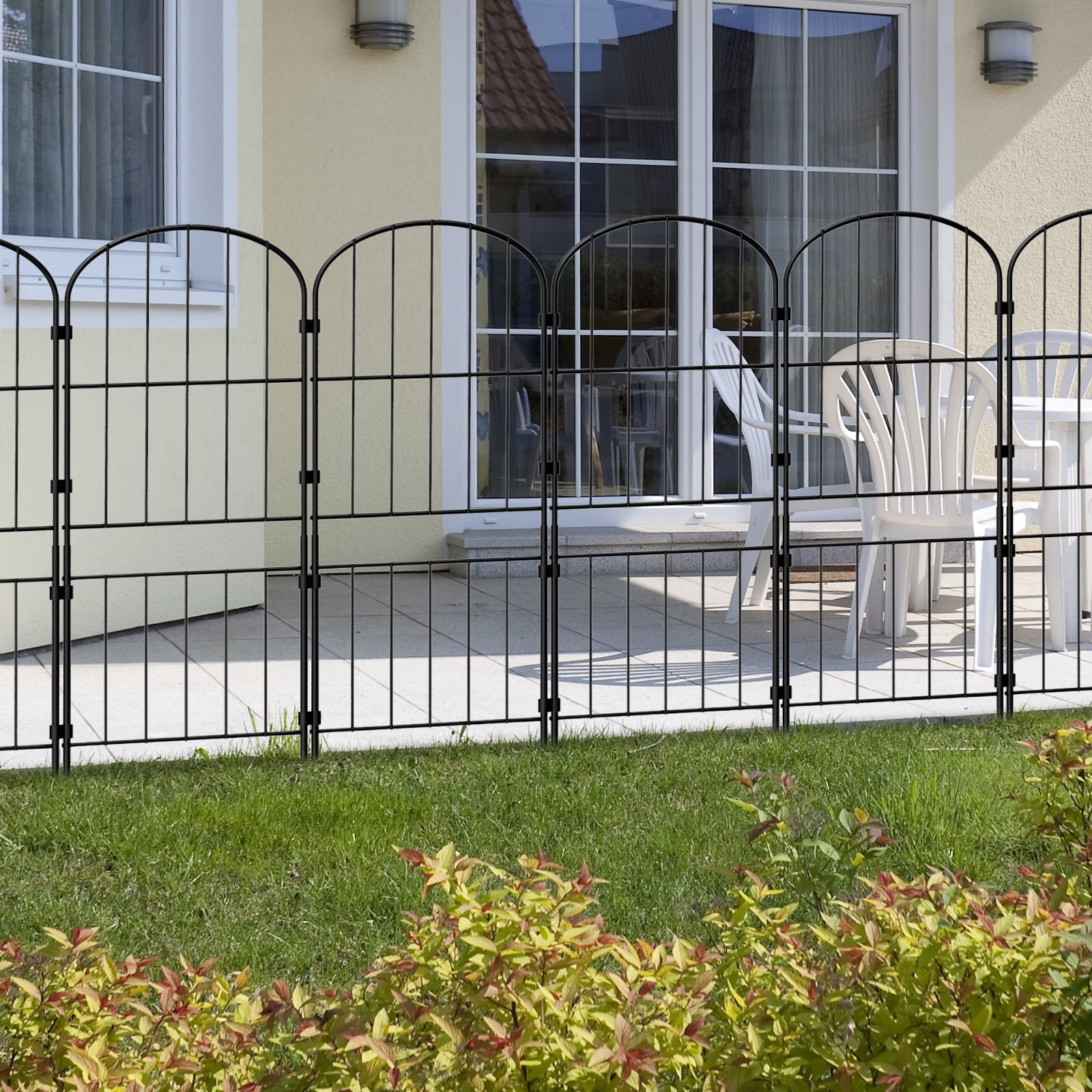31" Tall Decorative Garden Fence 10‑Pack, Double‑Layer Black Metal Arched Fencing, 10FT Total Length for Pet Barrier, Patio, Lawn Edging