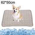 thumbnail image 2 of Estera de enfriamiento para perros - Estera de enfriamiento para mascotas activada por presión para perros - No necesita agua ni electricidad para esta almohadilla de enfriamiento para perros, m, 2 of 5
