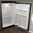 thumbnail image 4 of Lion Premium Grills 2002 Lion Refrigerador con Puerta de Entrada de Acero Inoxidable, 4 of 5