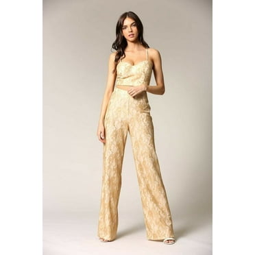 Caeli - A two-piece gold lace set featuring built-in underwire and bra