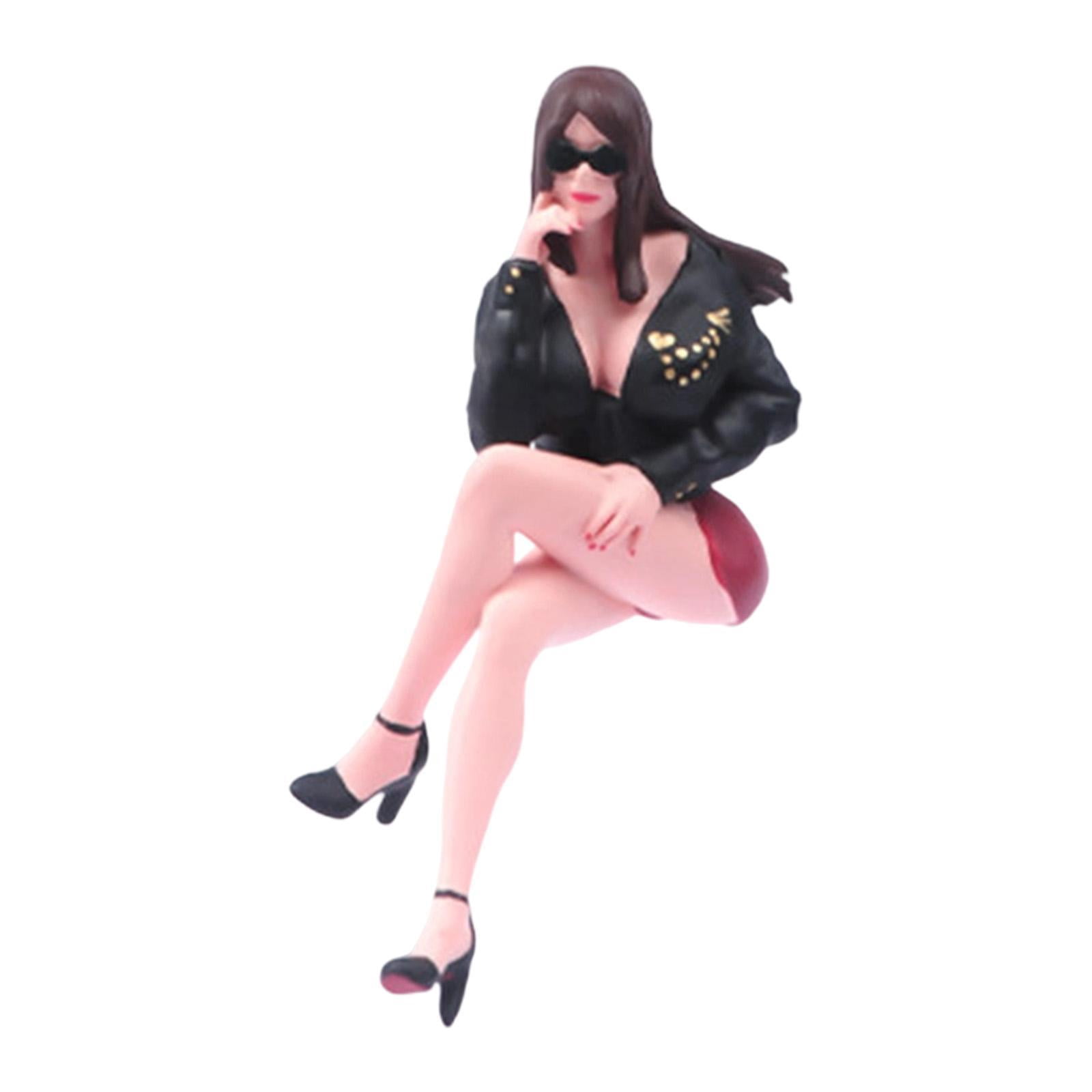 MERIGLARE Mini People Figure Fashion Glasses Girl Hand Painted Resin Figurine Model Realistic Collectible Diorama Props Suitable for Garage Scene Macro Photography Gift Giving Home 1 18