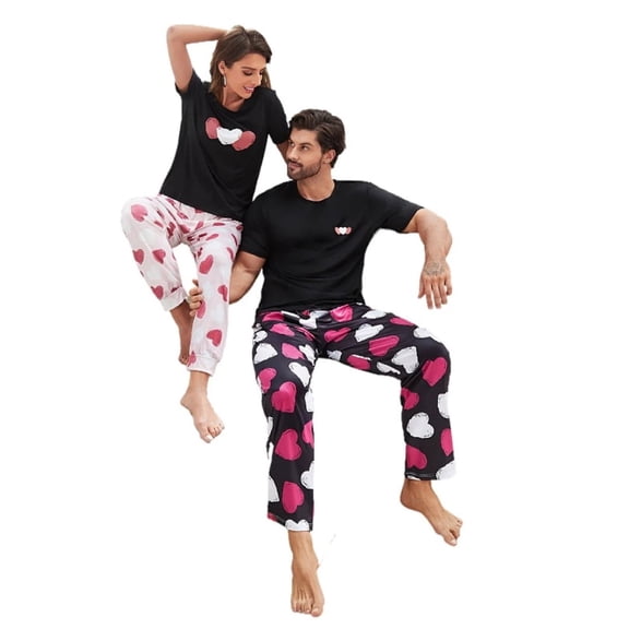 This Valentine's Day men's and women's pajama set features a heart-shaped pattern and is both comfortable and casual.
