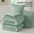 thumbnail image 4 of U by Bedsure 3 Pieces Fluffy Comforter Set, Super Soft Faux Fur Fleece King Bedding Set, 1 Luxury Shaggy Fuzzy Jadeite Green Comforter with 2 Pillowcases, 4 of 6