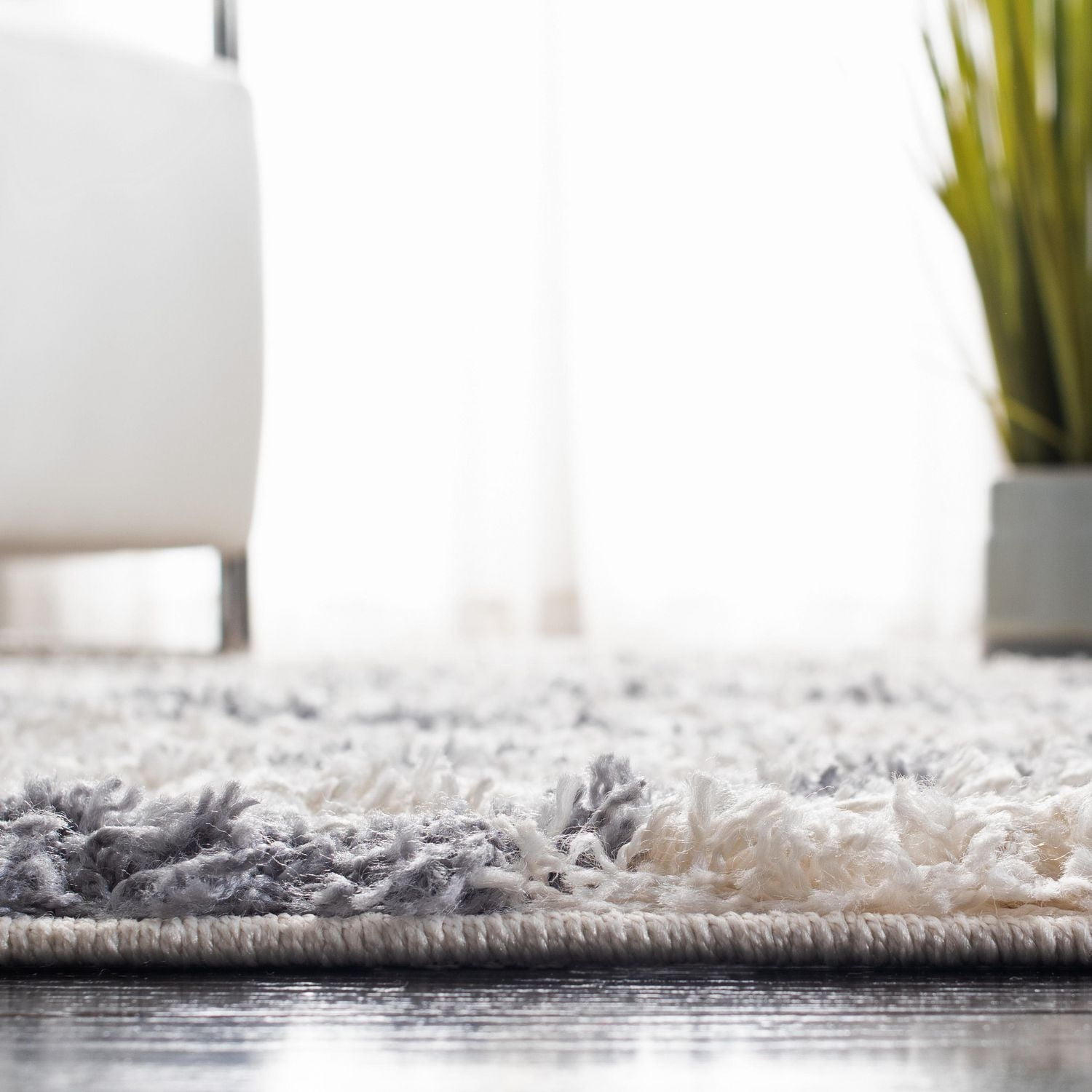 Safavieh Venus Avaline Tapis Abstrait Peluche Shag