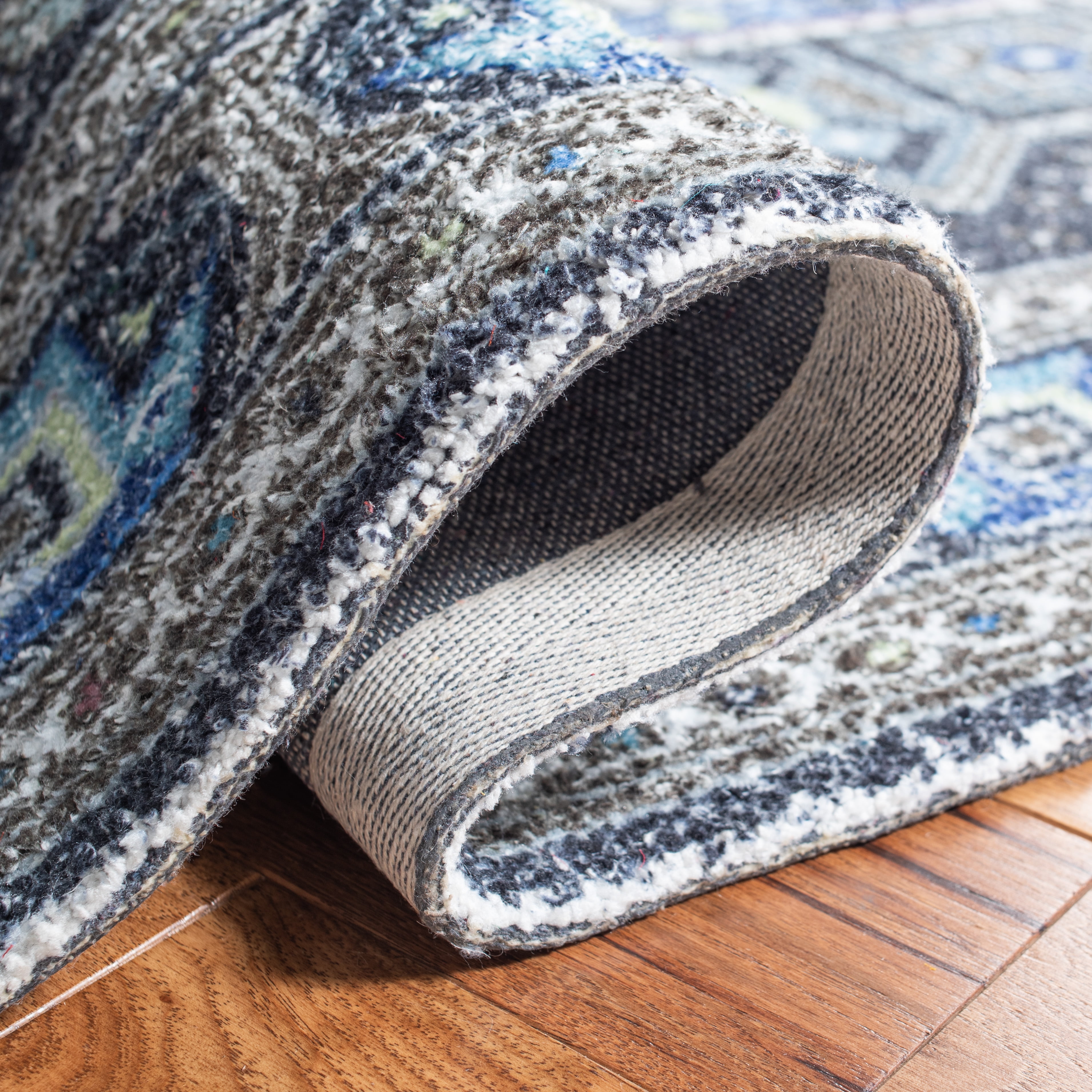 SAFAVIEH Classic Vintage Brooklyn Medallion Area Rug, Sage/Blue, 9' x 12'