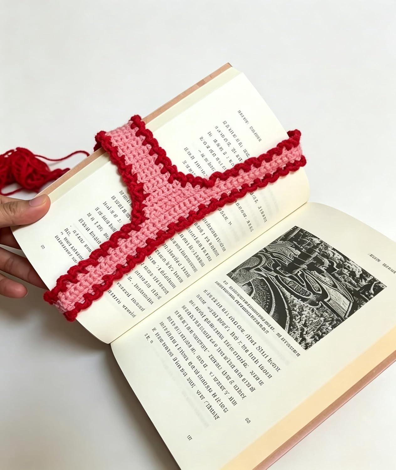 Handmade Crochet Bikini Bookmarks Funny Underwear Shaped Bookmark Page Holder for Books Unique Gag Gift for Book Lovers (Green)