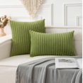 thumbnail image 2 of Funda de almohada UGS UGASA Velvet Soft Solid 30 x 50 cm, color verde, 2 of 9