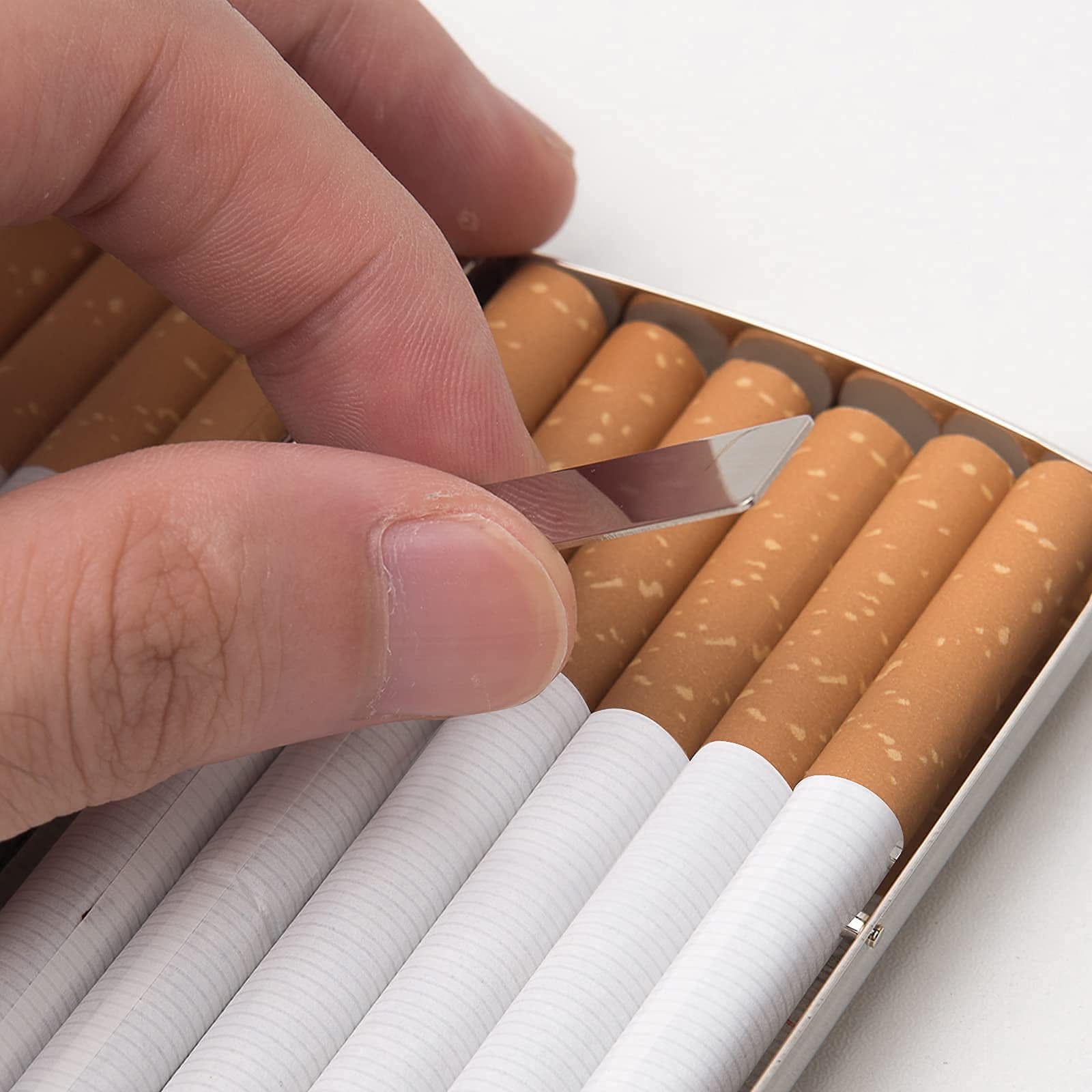 short cigarette case Mini Ladies and Men Metal Cigarette Case , Portable Double Sided Spring  Clip Holds 12 Regular 85mm Short Cigarettes，Can Not Be Placed The Credit  Card Inside (Silver)