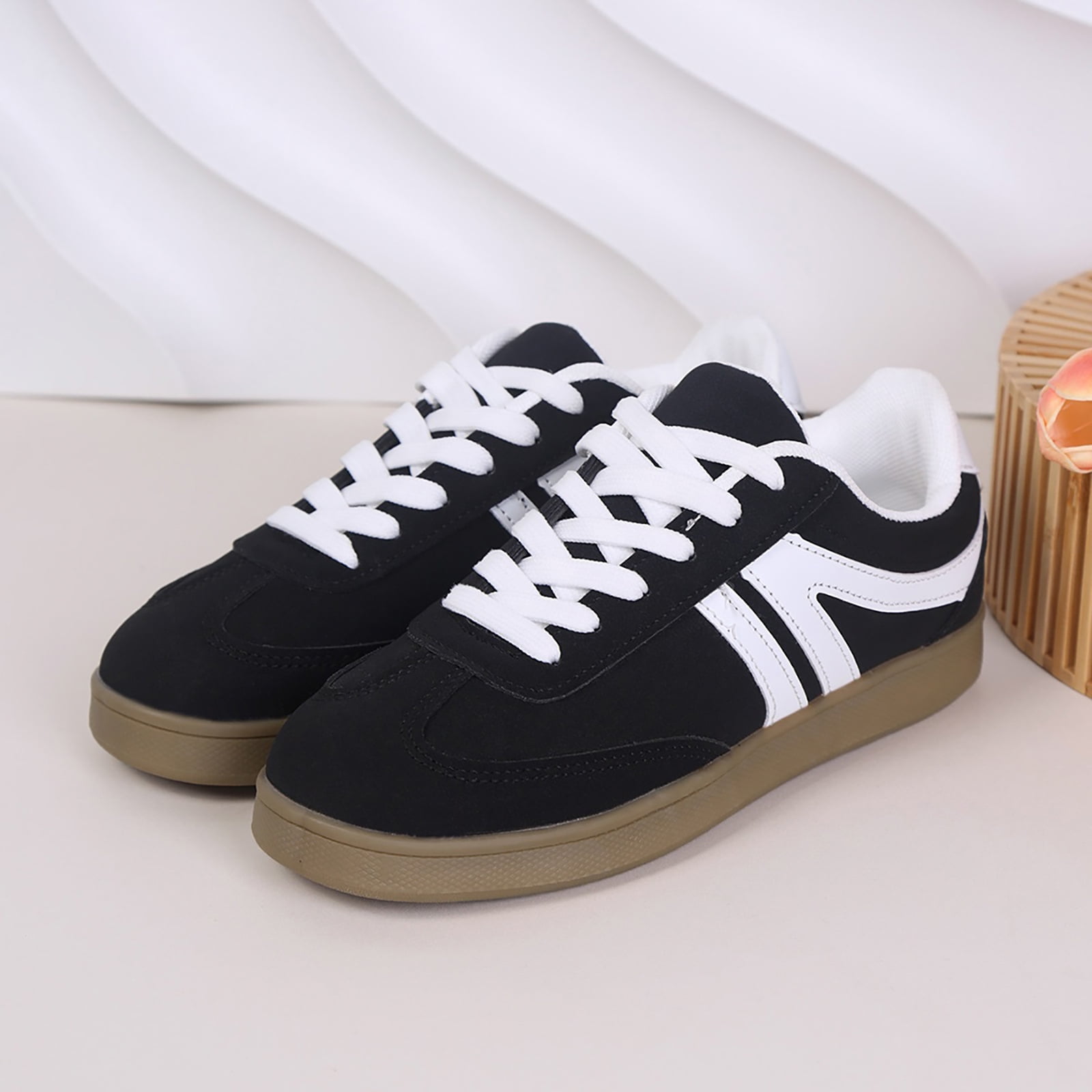 Tennis Shoes Womens Lace up Retro Classic Trainers Skate Shoes Fashion Suede Color Block Sneakers Nonslip Flat Walking Shoes Black Size 8.5